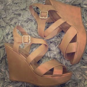 6.5 Nude Wedges